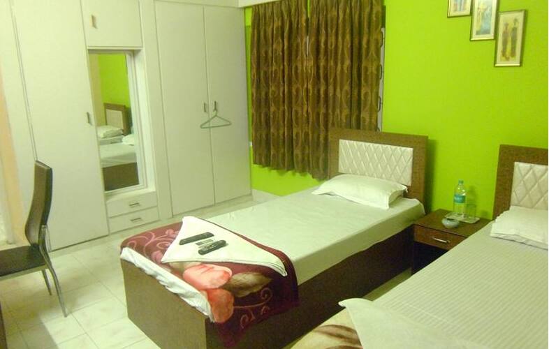 Little Green Service Apartment CL 234, Kolkata 5